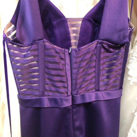 Cut-Out Sleek Sexy Prom Dress, Size 2, Leg Slit, Pageant Formal Mermaid Trumpet - Picture 4 of 6